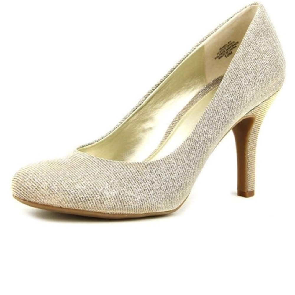 KELLY & KATIE ISABEL WOMAN SIZE 6 DANCING HEELS